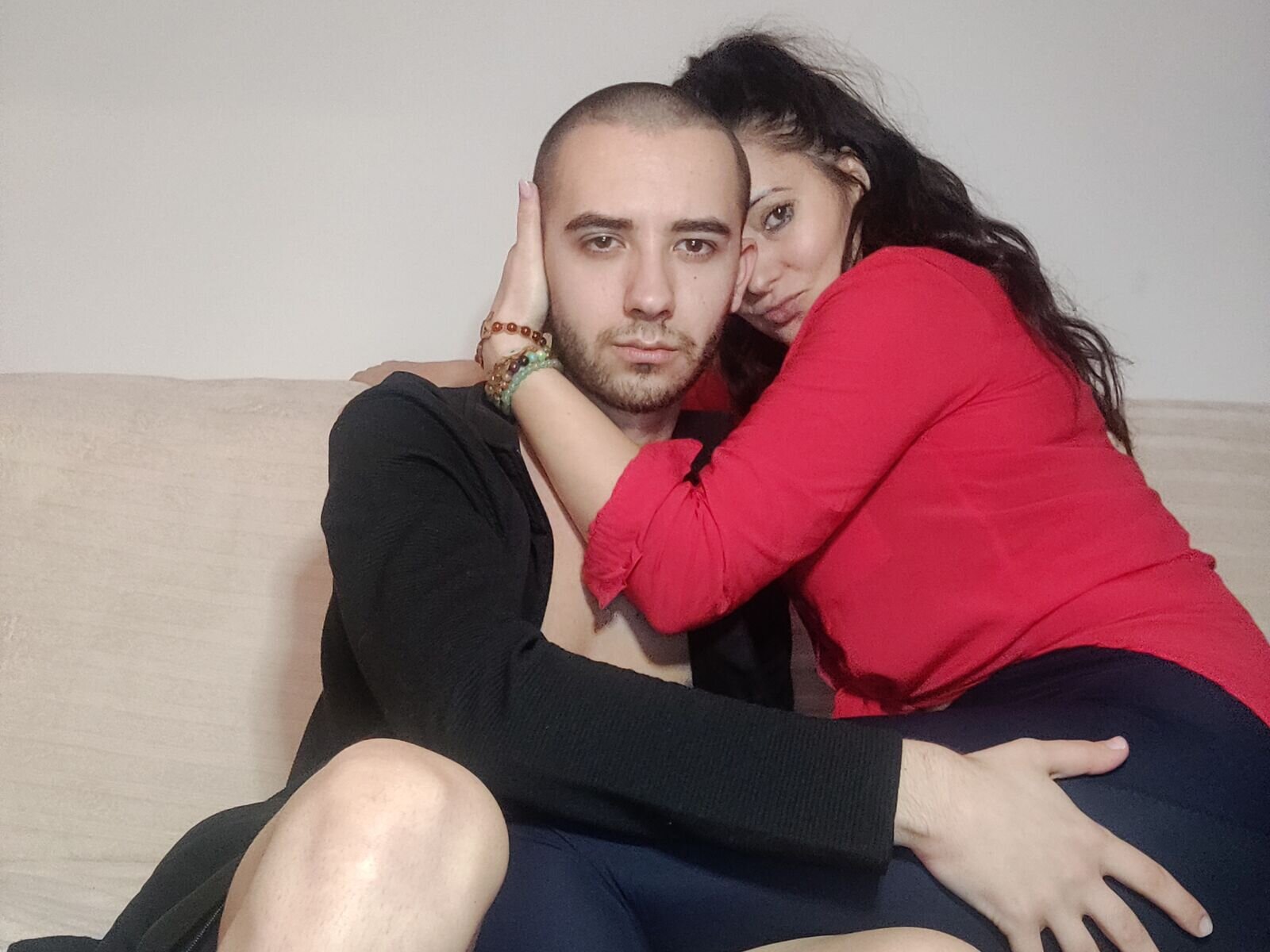 JohnAndEma - Live Sex Cam profile on Livejasmin