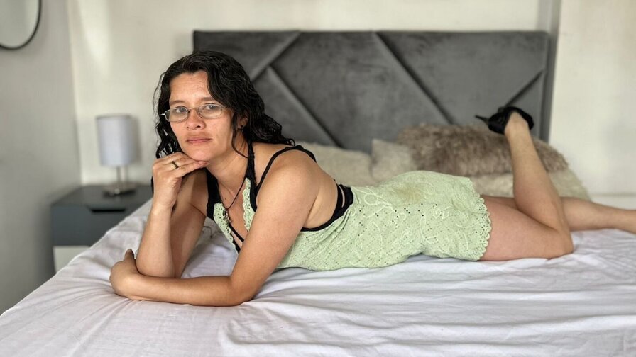 SereneColter - Live Sex Cam profile on Livejasmin