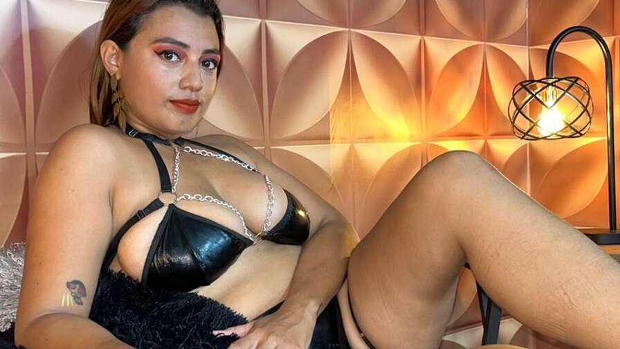 KataOwes - Live Sex Cam profile on Livejasmin