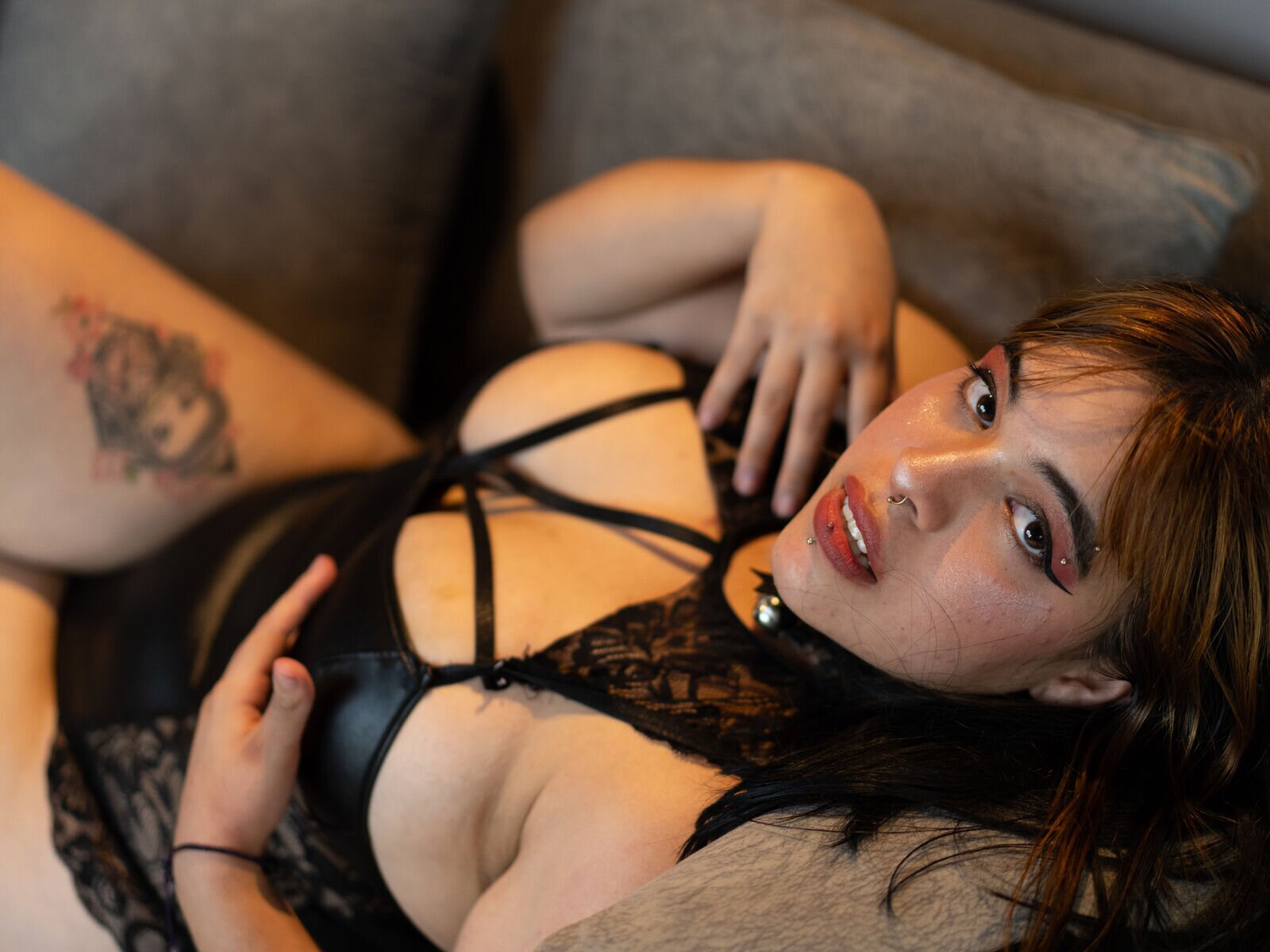 KittyAngella - Live Sex Cam profile on Livejasmin