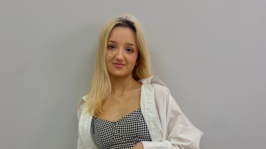 EasterBrooks - Live Sex Cam profile on Livejasmin