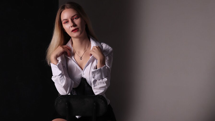 ElliePortant - Live Sex Cam profile on Livejasmin