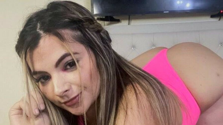 EvelynTellez - Live Sex Cam profile on Livejasmin