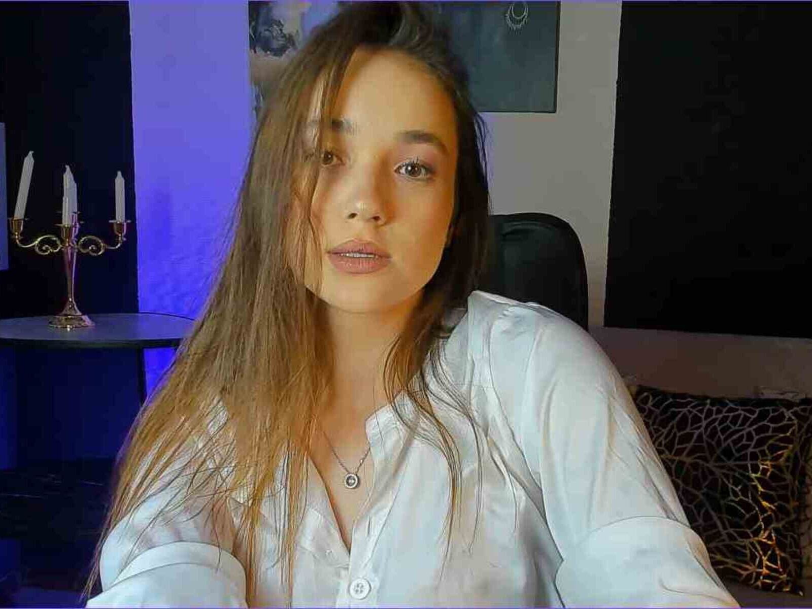 EvieGreens - Live Sex Cam profile on Livejasmin