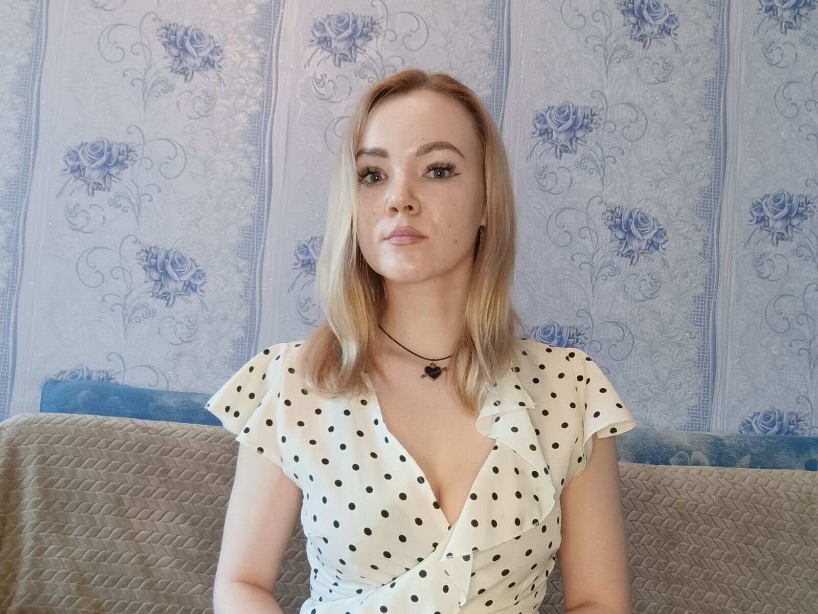 KatieCorol - Live Sex Cam profile on Livejasmin