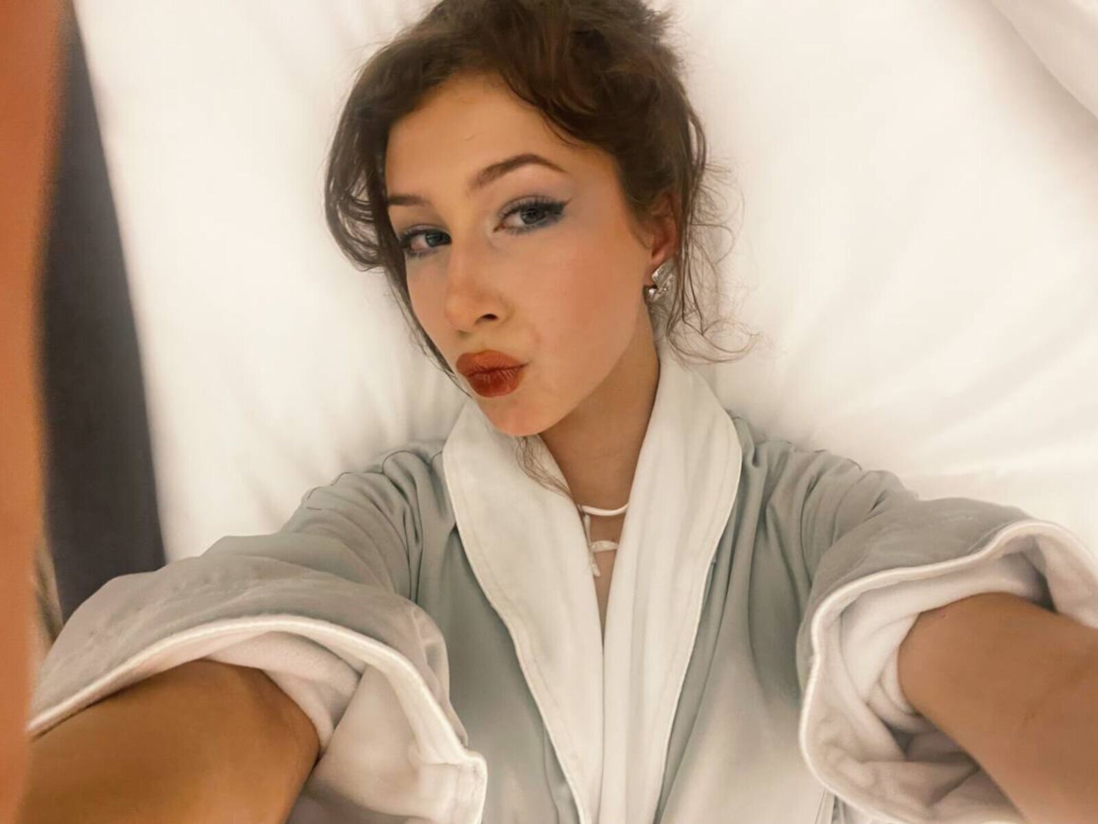 MarieDefoe - Live Sex Cam profile on Livejasmin