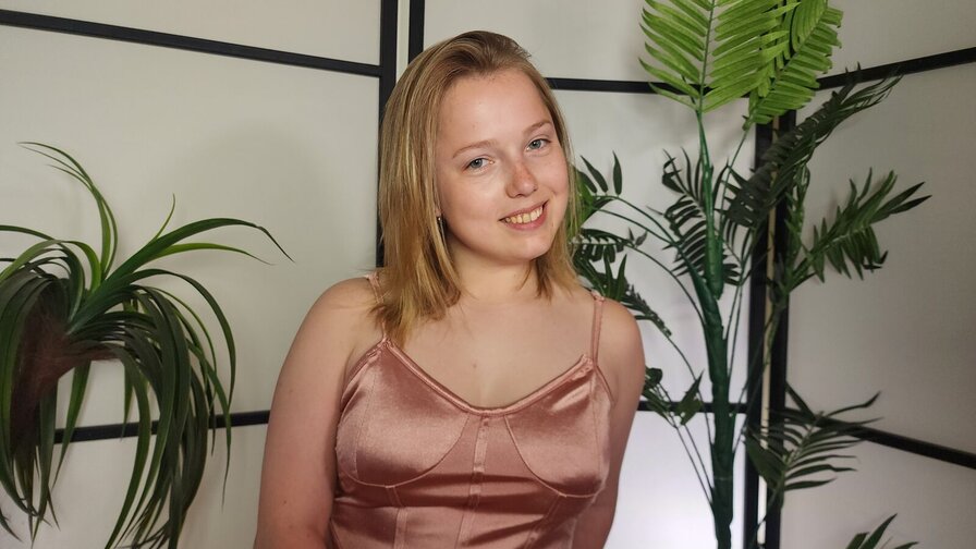 MaryTon - Live Sex Cam profile on Livejasmin