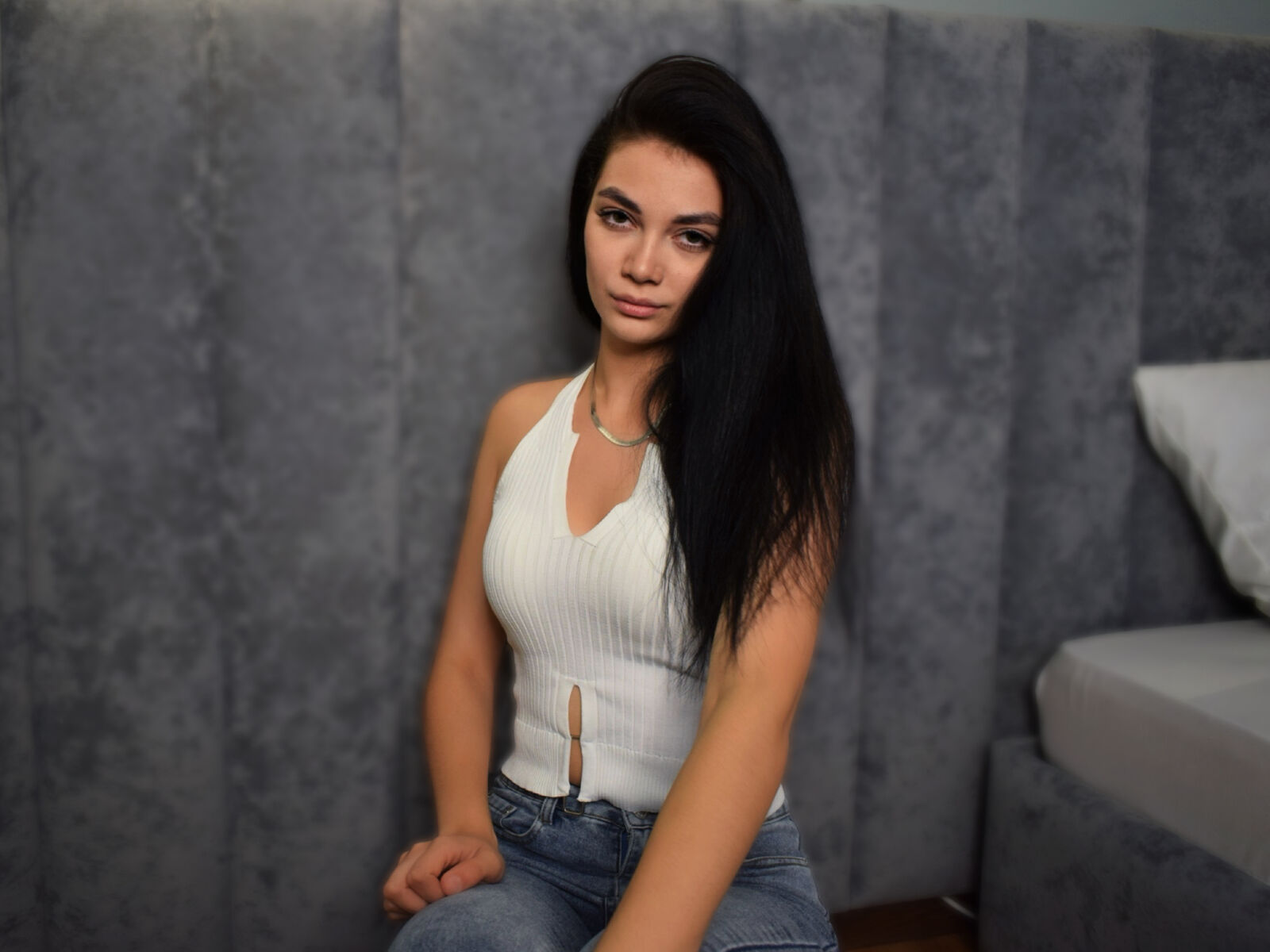 MonicaWilsone - Live Sex Cam profile on Livejasmin