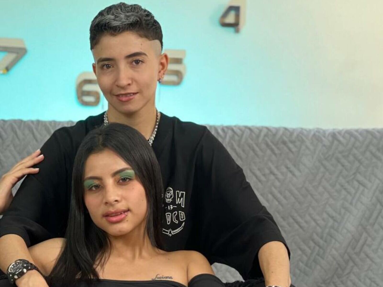 EmilyandZac - Live Sex Cam profile on Livejasmin