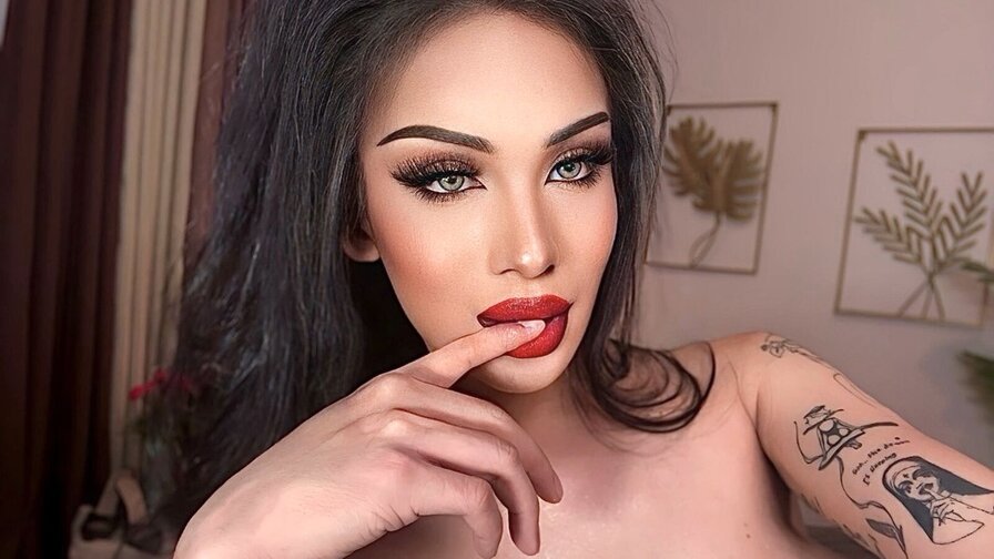 TiffanyArmani - Live Sex Cam profile on Livejasmin